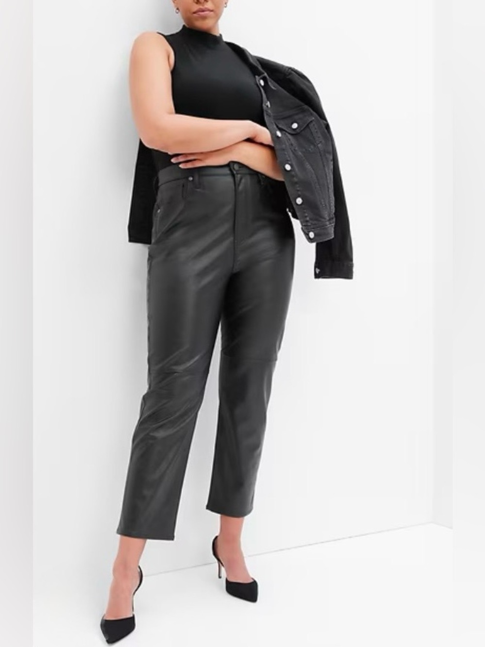 GAP | Black Vegan / Faux Leather Straight Leg Jean / Pant | Size 34